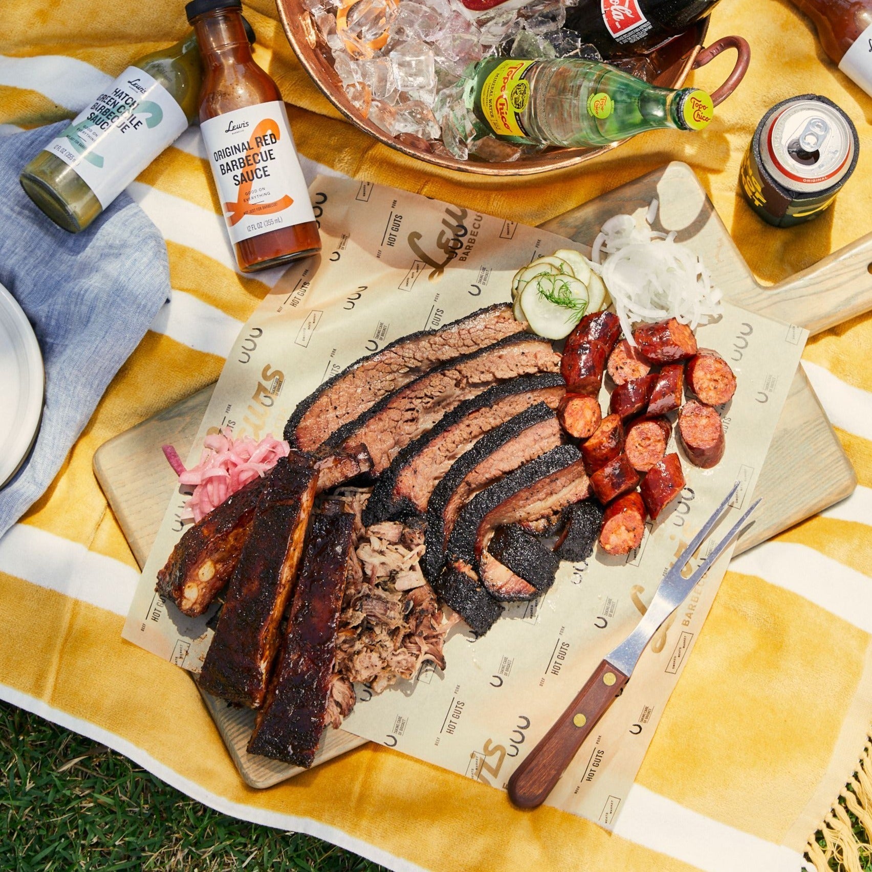 M-V-BBQ: Brisket Pulled Pork Pork Ribs Sausage BBQ Sauces