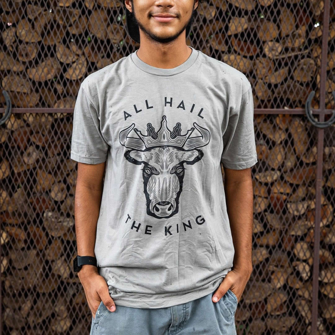 Lewis BBQ All Hail The King T-Shirt Front